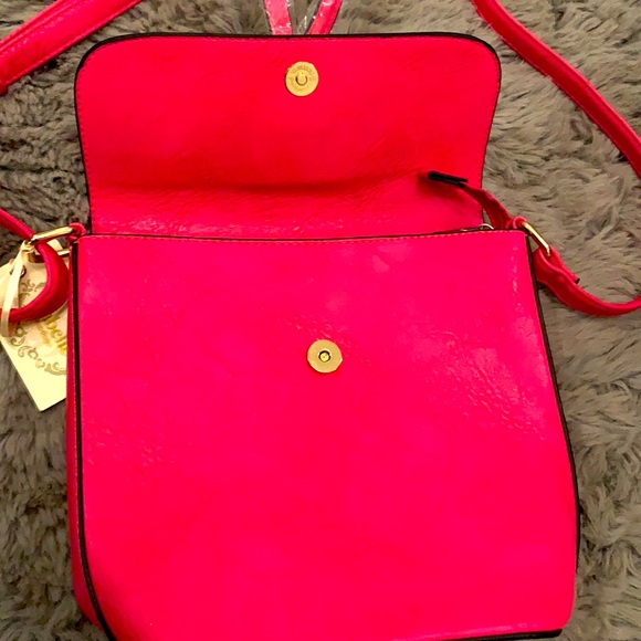 NWT VEGAN Pink cross body purse - Picture 10 of 13